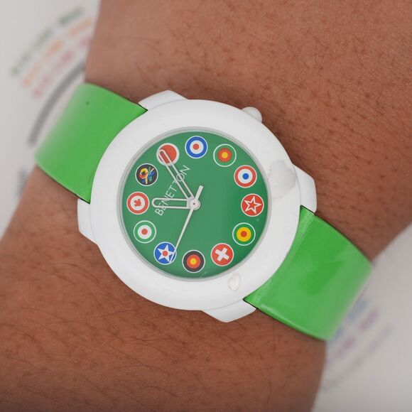 Vintage 1990s United Colors of Benetton Watch 34mm Green White Intl Flags Runs main image 6